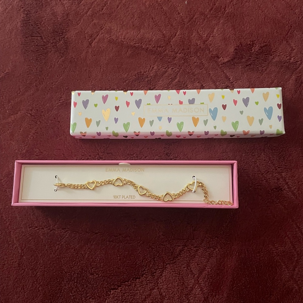 Madison Gold Heart Bracelet